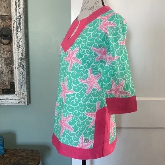 NWOT Simply Southern Notch Neck Starfish Print Tunic - Picture 2 of 12